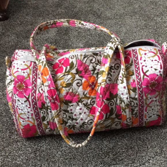 vera bradley medium duffel bag